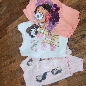 BUNDLE of girls Disney shirts!!